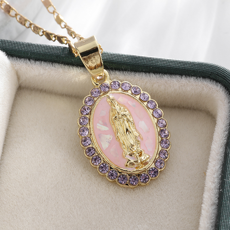 Ensemble de statues catholique - Al Ain Jewelry & Watches Exhibition 2025 avis et prix